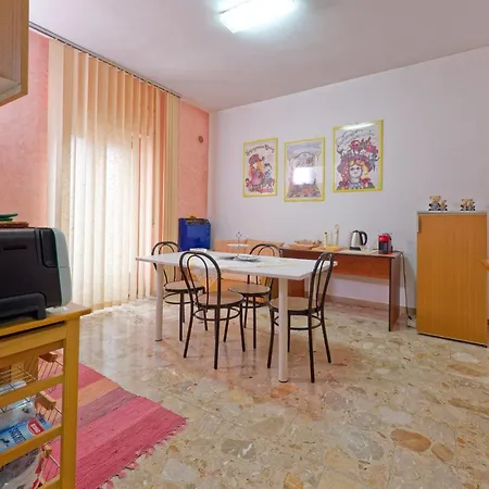 La Casa Di Zia Rosa Апартаменты *